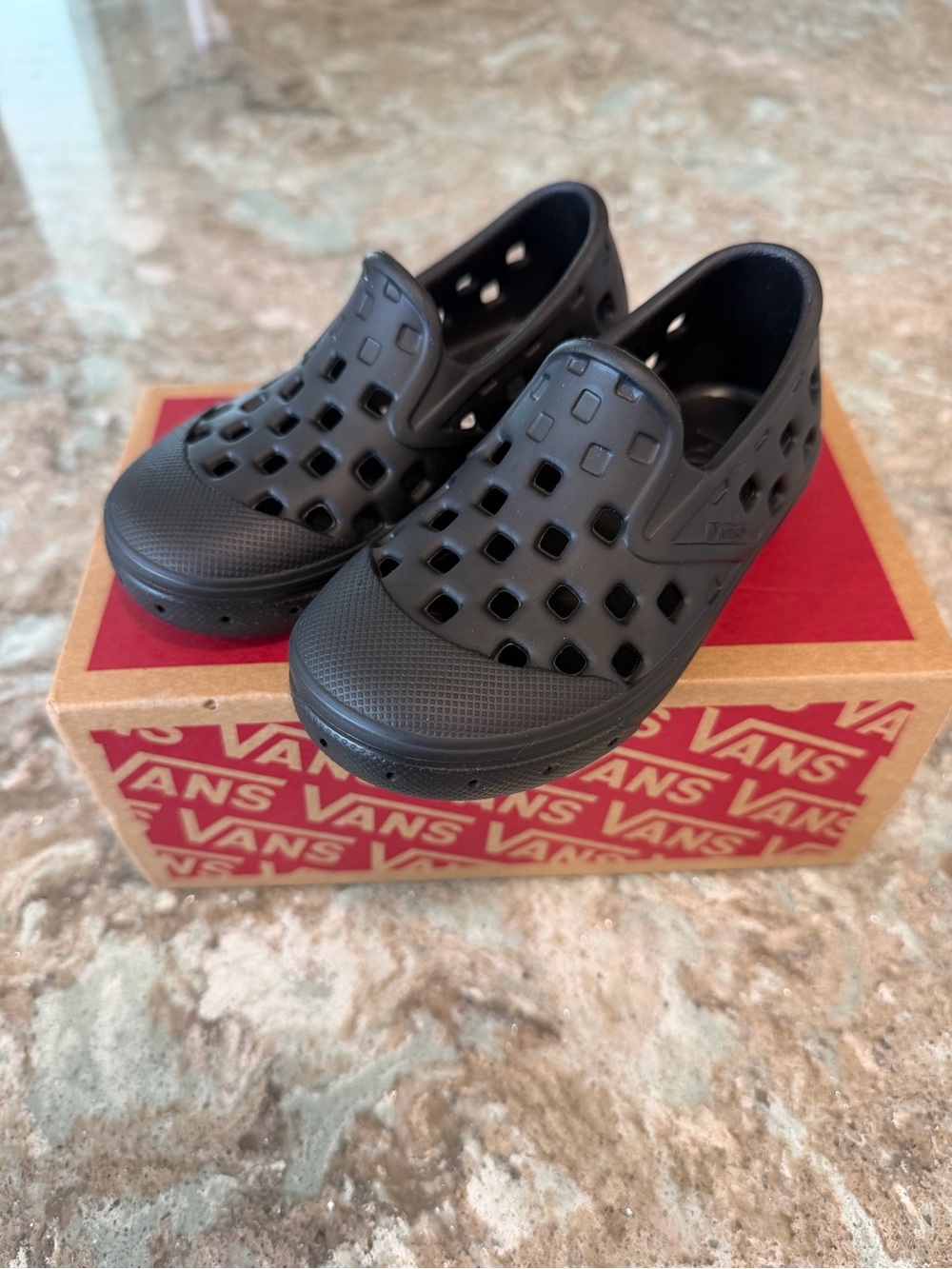 Vans Toddler Slip-On Water Shoes 7 Black
